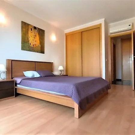 Turisticos Rocha Tower 5 *