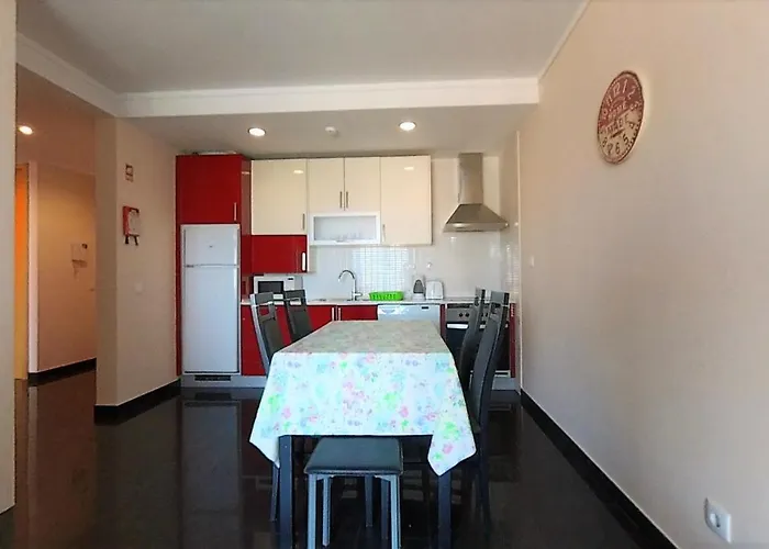 Turisticos Rocha Tower 5 * Портиман