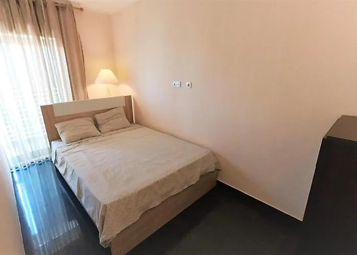 Turisticos Rocha Tower 5 Портиман